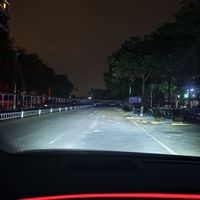低配电车的蜡烛灯，车主们已经趟出三条路：换灯泡、移植高配、开壳上透镜，各自的翻车点差得很远