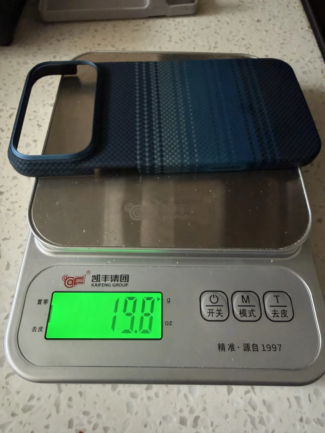 iPhone 18 Pro Max裸机249克,套完壳膜直奔300克:买469元PITAKA前,先把这笔克重账算清