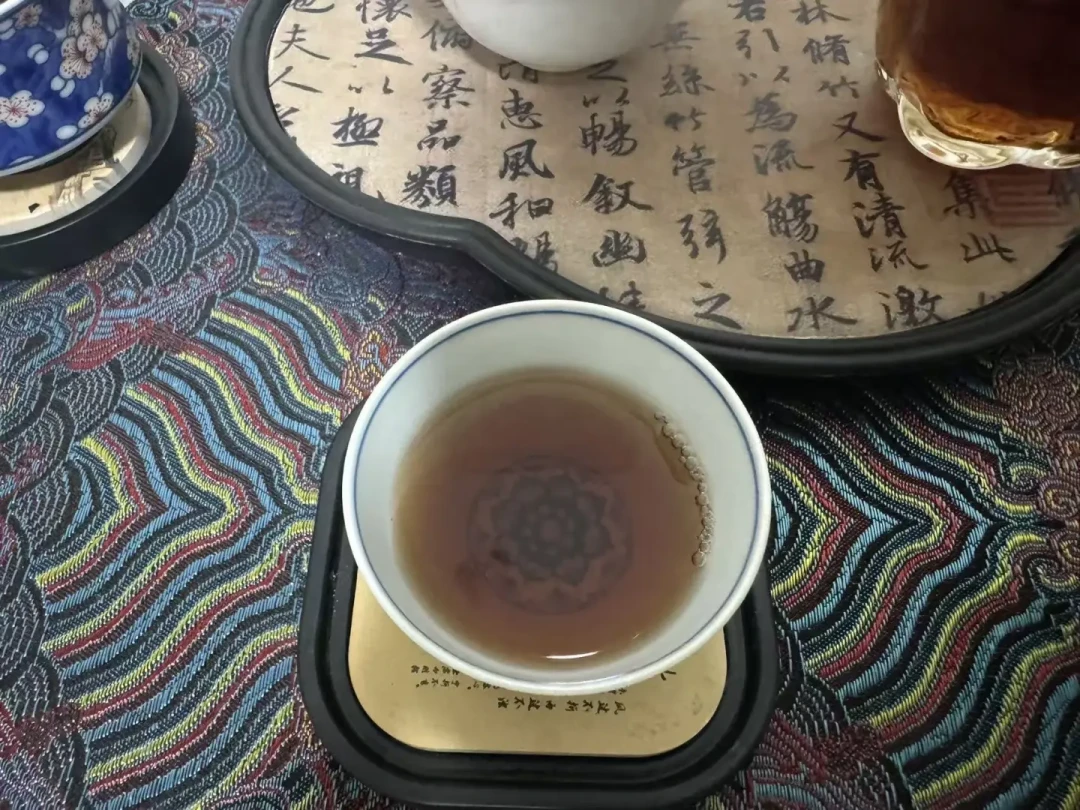 周三云茶会发到手里的“经典1990”,根本不是1990年的茶