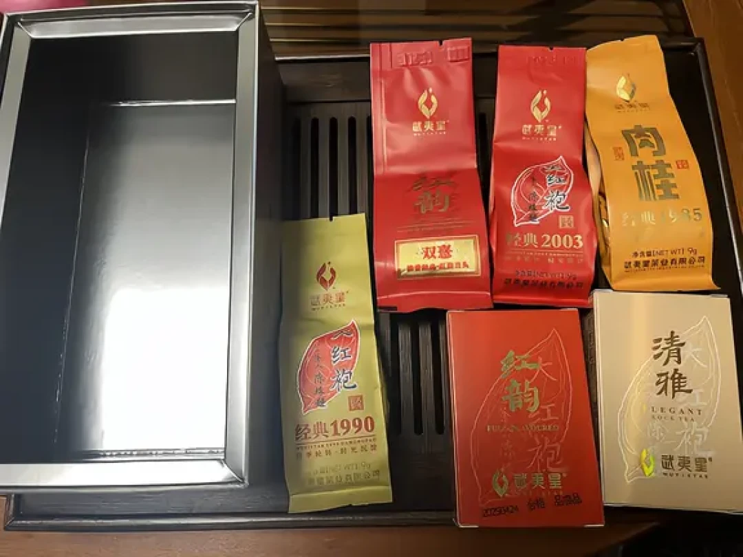 周三云茶会发到手里的“经典1990”,根本不是1990年的茶