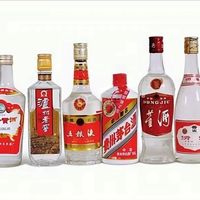 拍场97.8%成交、家里越存越不香：浓香老酒之争一次说清，附你柜里那几瓶的自查表