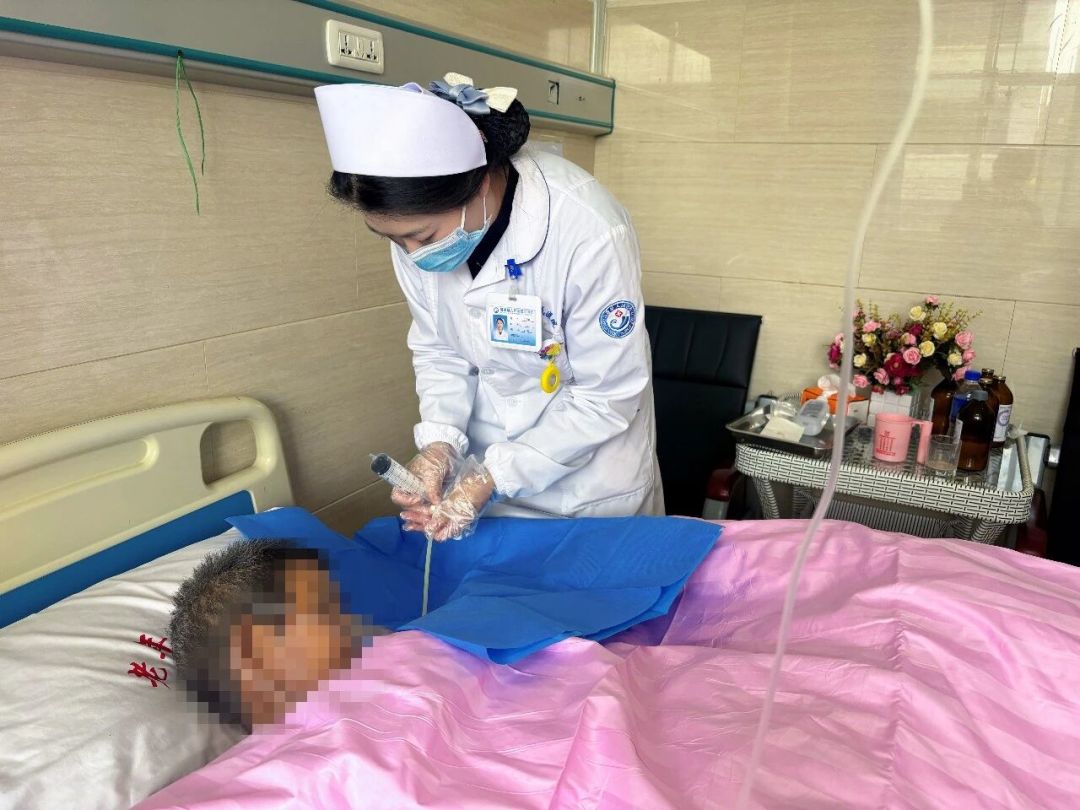 安宁疗护200元/天进医保甲类：想接爸妈出ICU，先算清这三笔账