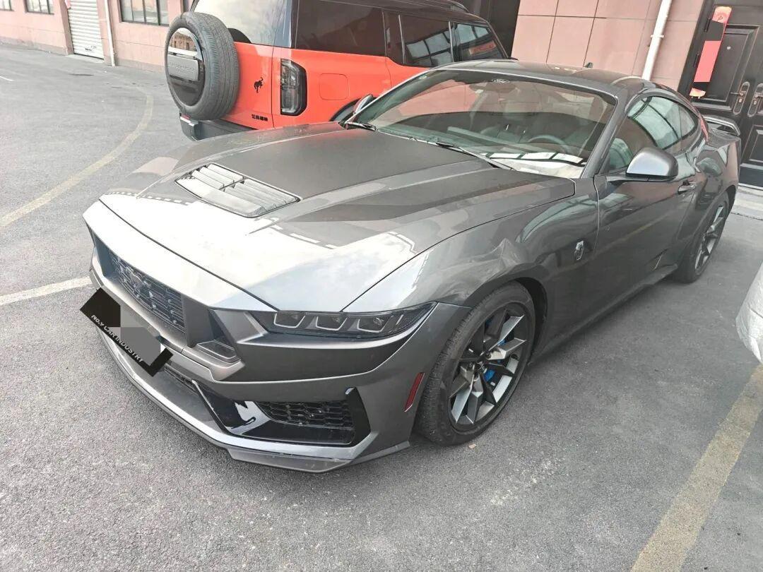 油价破百、真V8跌到60万:现在入手二手地狱猫和野马5.0,是捡漏还是接盘?