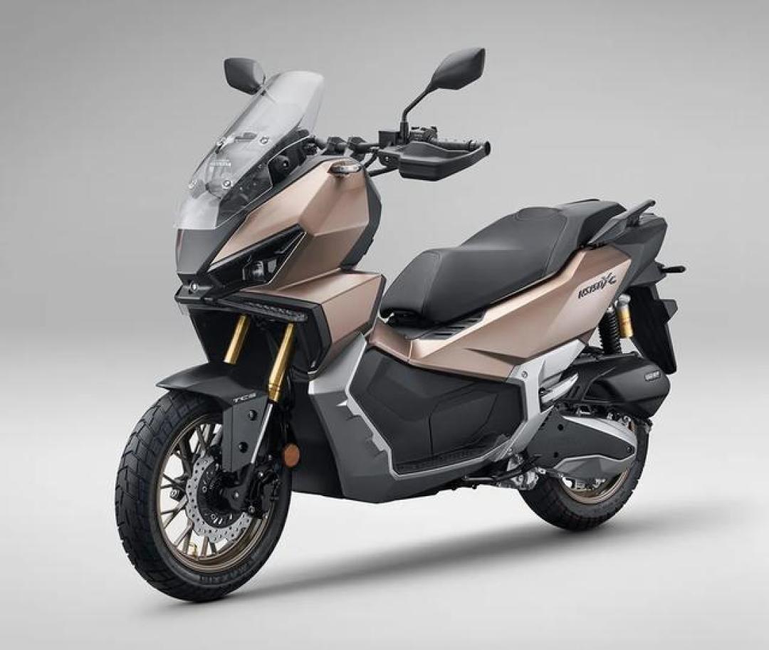 距摩博会6天:ADV150实车登场前,先把配置打架和九档价格传闻理一遍