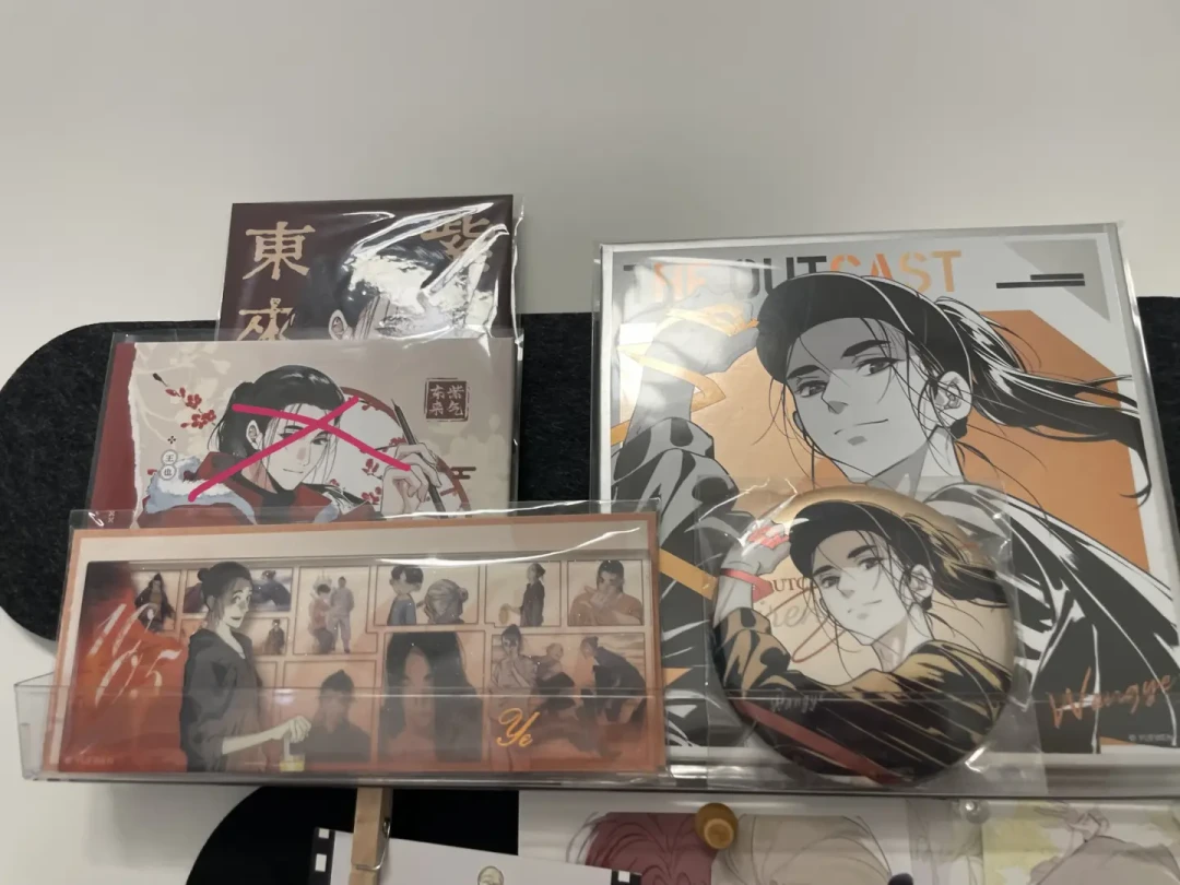 首拆还没开,新品先打6折:20条最新帖15条在出谷,冷门白菜价都出不掉、烫门打骨折才有人问——十周年谷子回血账一次算清
