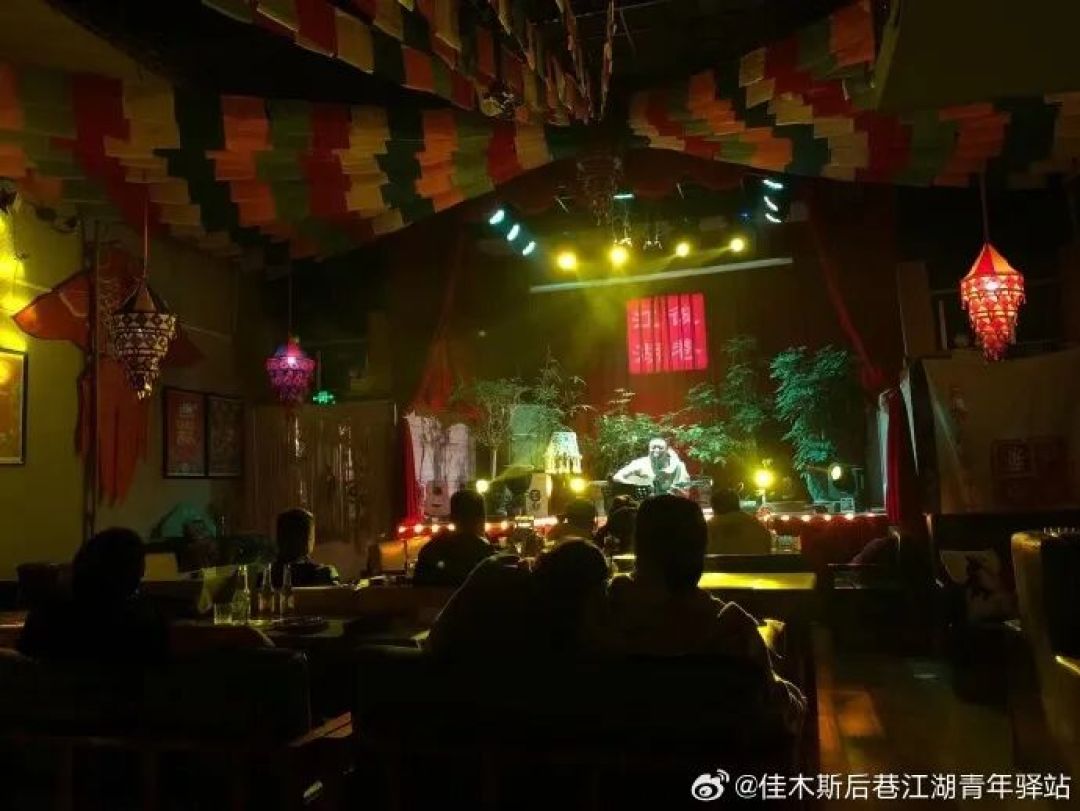 19.9元听3支乐队,388元排队合影:livehouse票价已经裂成三条赛道,看懂再掏钱