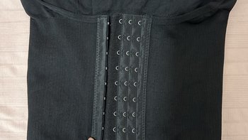 束腰腰围掉5cm、体重一斤没动：对完20多条作业帖，这5厘米分记在三本账上——入秋换码季掏钱前先对一对