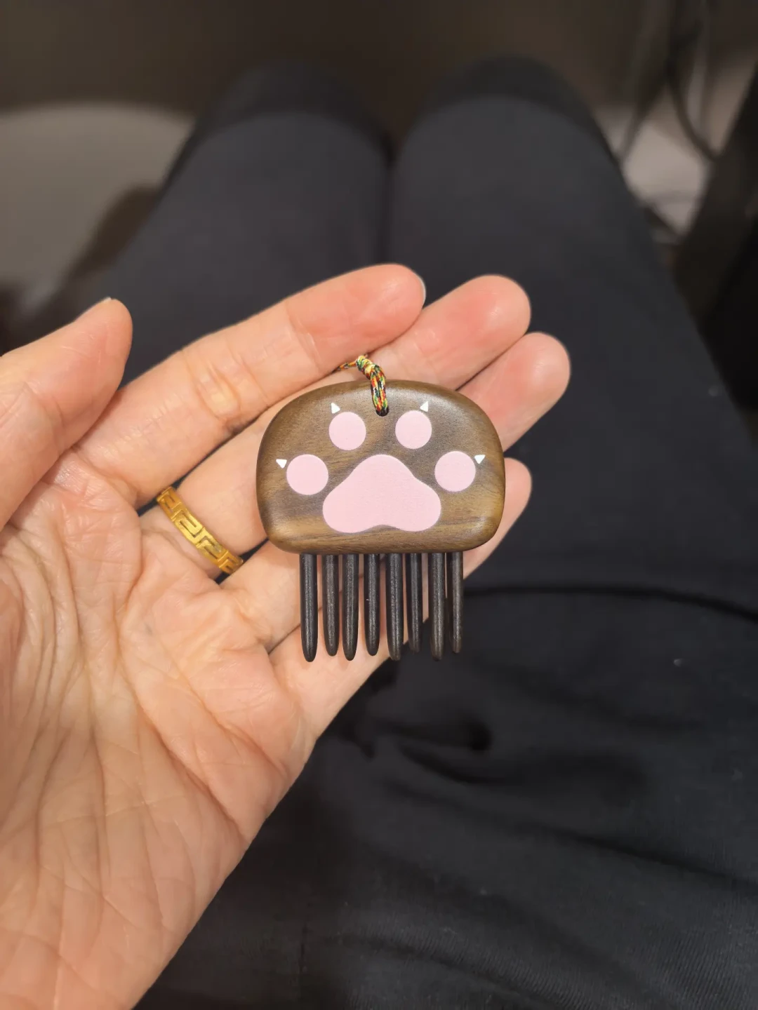 谭木匠的猫爪梳,比梳子还难买:赠品和积分这笔账,官方页面上一个字都没提