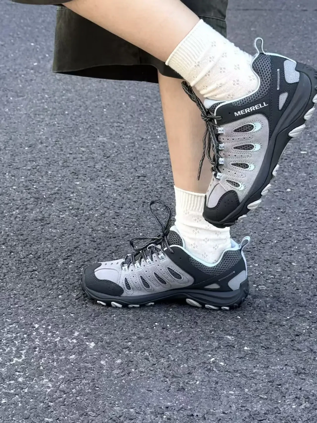 刷屏两个月、实测零:为“芋泥色”加钱的 Crosslander 4,别当成更好看的 MOAB3