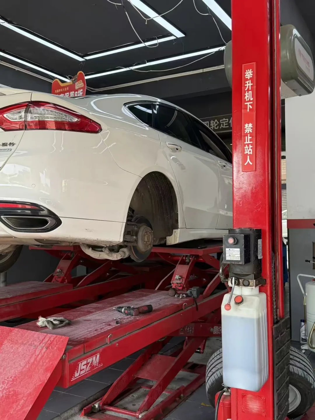 瓦尔塔破产,不关你电瓶的事——但过去一年12单天猫链路换电瓶的翻车案例,断的都是这三道缝