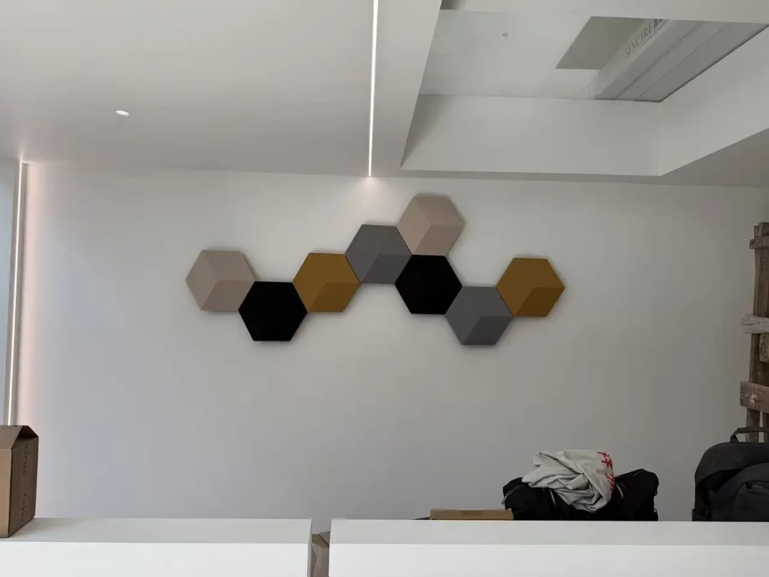 B&O“被卖”传闻刷屏三天,没有第二家确认——但万元订单的三本账已经先动了