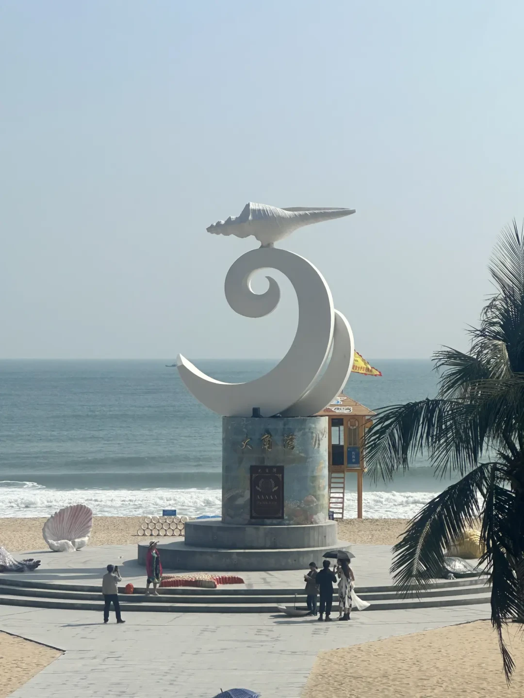 海陵岛过冬房的价格表流出来了：我把9月和一百多条评论翻完，月租800、包吃住699、三道门槛都得一起想