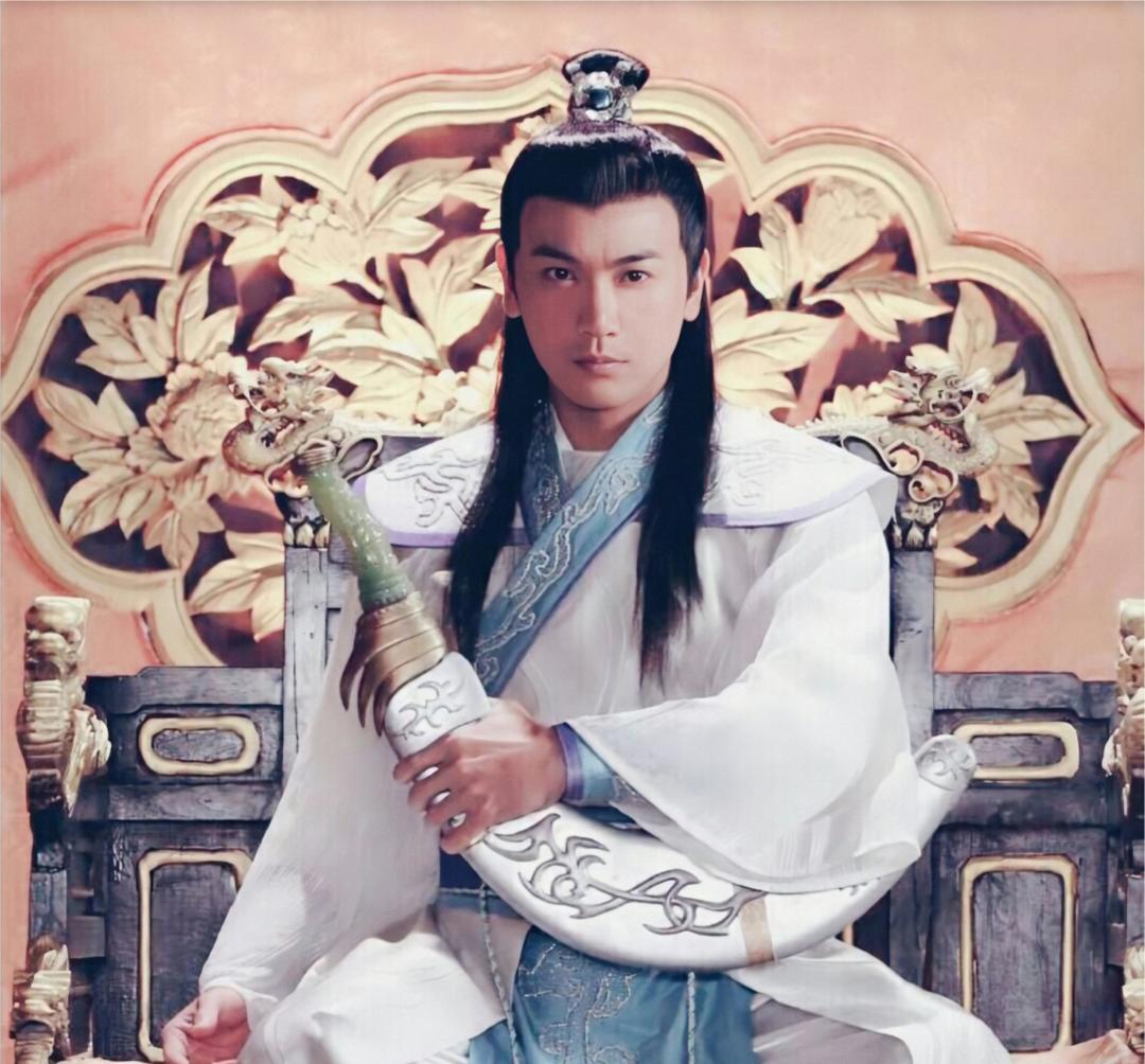 35集被剪成90分钟电影:张智尧版《圆月弯刀》终于播了,你最想看的那版还是看不了