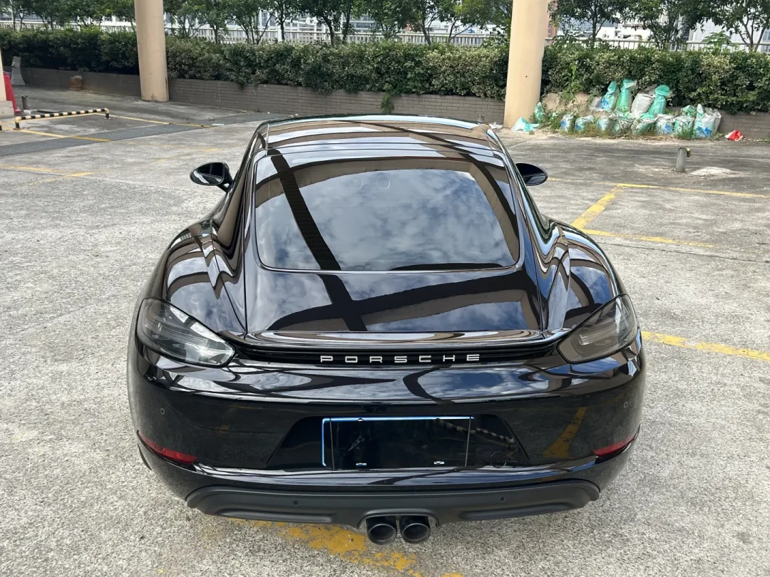 电动718已经搬进911产线：21年满配燃油718T跌到30万秒出，捡漏前先把四道坎踩实