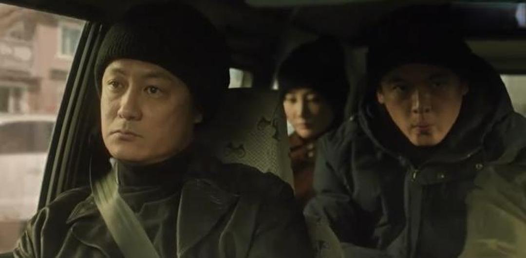 双时空叙事与演员突破 冬城猎凶凭何打造冷硬现实主义刑侦