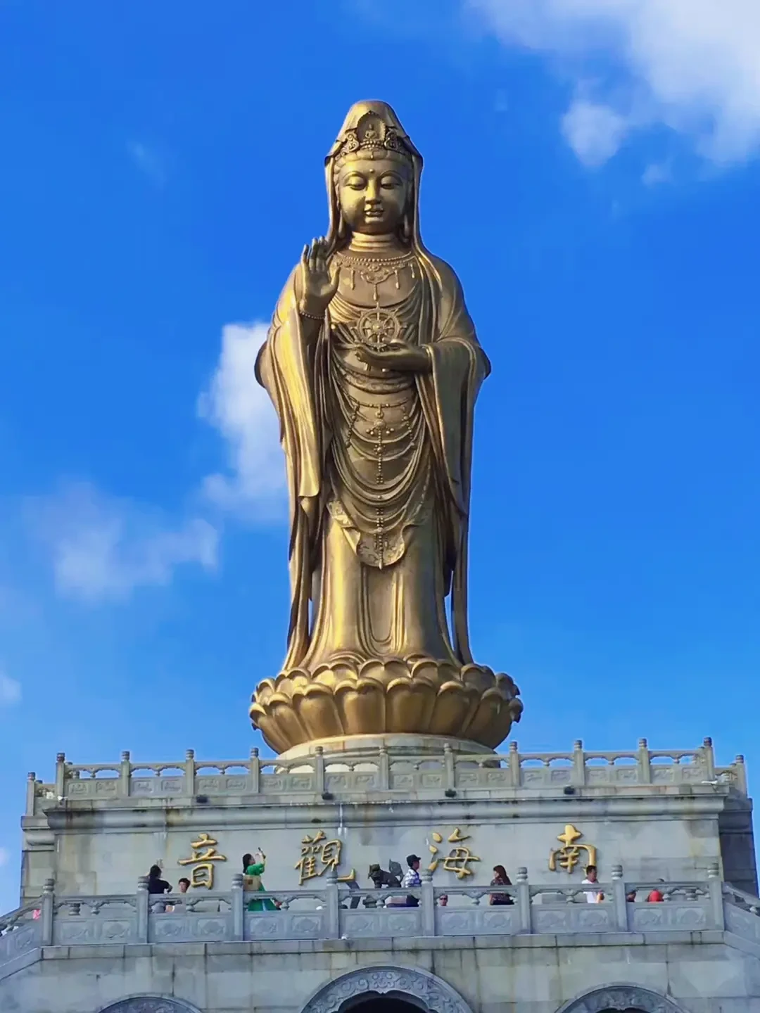 禅意旅行的全年低点在中秋前的11天:普陀山回到160、机票比国庆低五成,窗口期这笔账算完,再决定要不要等假期