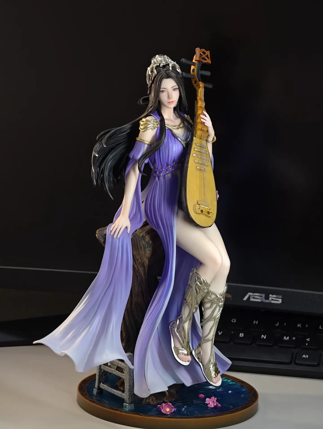 最精的紫灵物料是免费送出的：1080元手办之外的