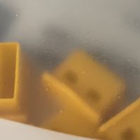给笔记本 C 口装了 2 次防尘塞，这次终于不丢了