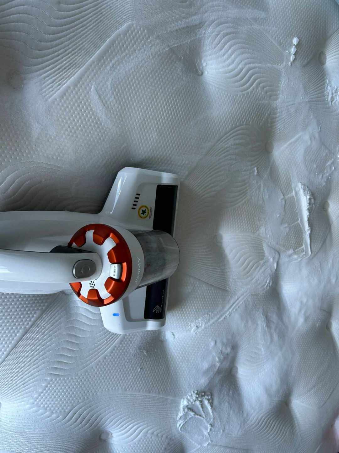床垫发黄、有尿渍?别急着上84,更别配白醋:先认清是哪种黄,再决定敷什么