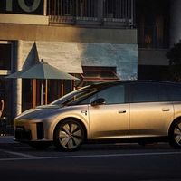 李想炮轰SUV越宽越没用，理想i9用线控转向把5.2米开出紧凑车感