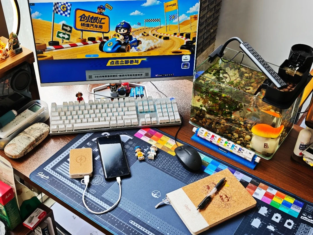 高砖新品首发体验:80cm积木工作台鼠标垫绝,MOC玩家的桌面刚需
