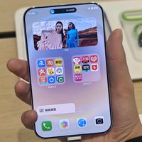 实话实说，华为阔直板观感真比直板机好不少