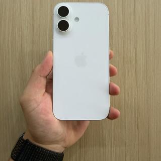 官网涨到6799,渠道卖到5499:iPhone 17这波「倒挂清仓」,该不该捡、去哪捡、怎么避开资源机和监管机,我替你捋清了