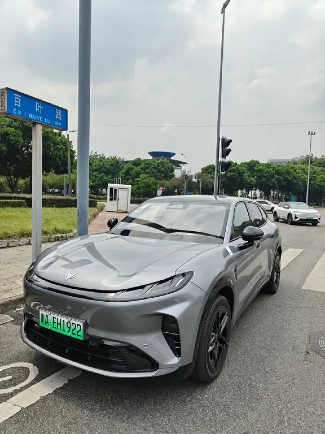 全网12条T7独立试驾对完了:胎噪是唯一吵成一致的,后排评价自己打起来了——16号下定前,先去店里核实这5件事