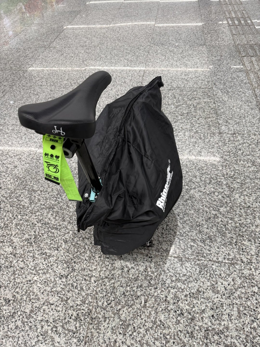 小布到底能不能进地铁?五月以来一批城市改了口径:这笔