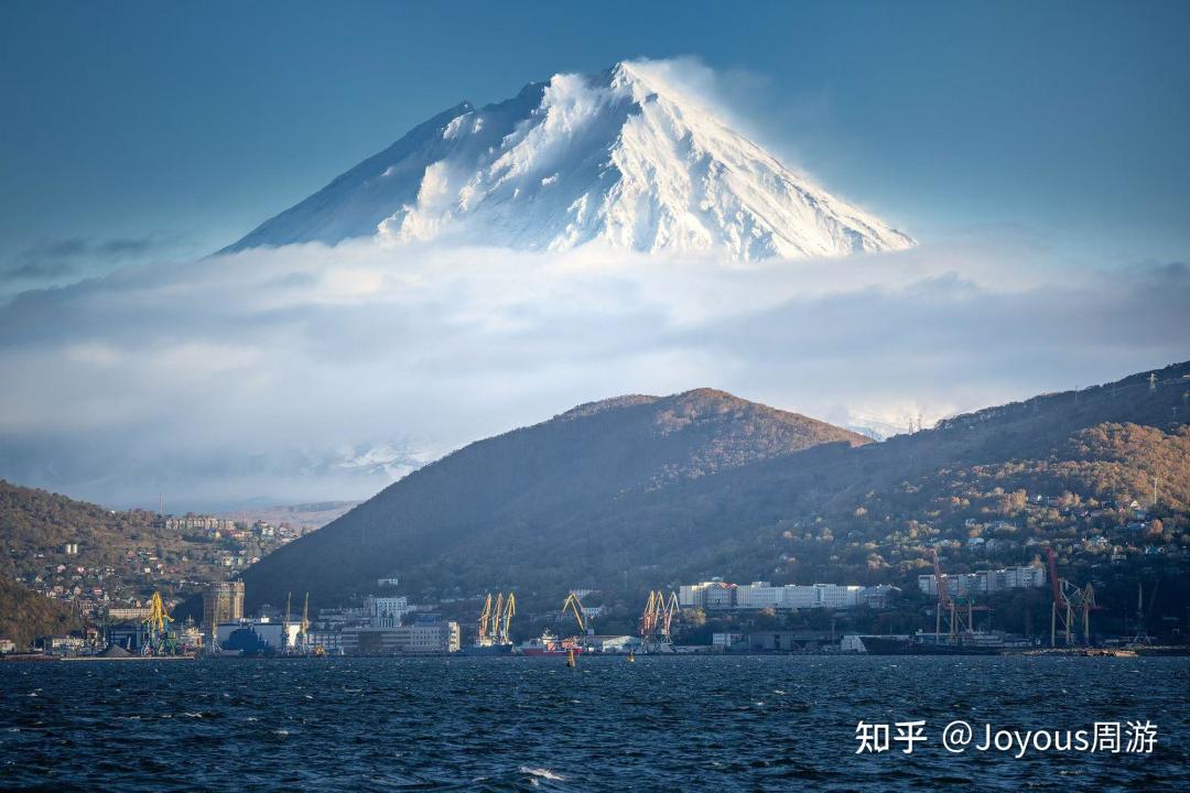 固件3.10长出“对焦限制器”、街价探到1.5万档、Z8II传闻挪到2028——Z口升级党动手前,先把这四路价和渠道风险对清楚