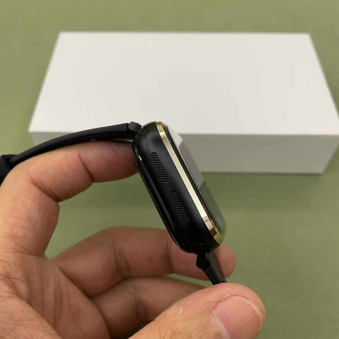 开学两周,住校生把“插卡手表”买成了隐形顶流:对完6家工厂型号表、5214赞避坑攻略和“半个月就坏了”的评论区实录,这200到500块的腕上小手机该不该买,我替你理清了