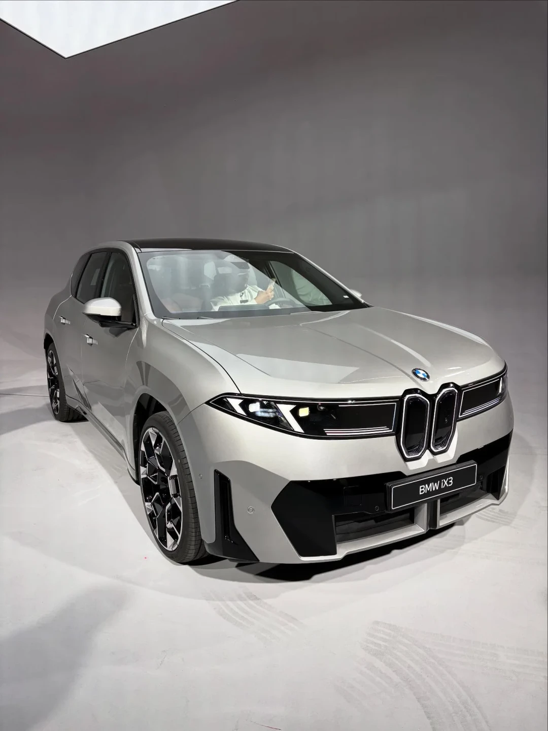 退了凯迪定金去等iX3的那个人,我劝你先对完这三本账:25.99和26.99根本不是一道题