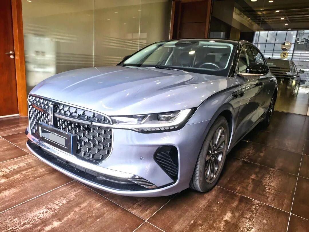 新车一口价15.99万,一年多的试驾车退役13.98万:林肯Z的准新价签只差了四五万,去捡漏前先把这四类车源看清楚