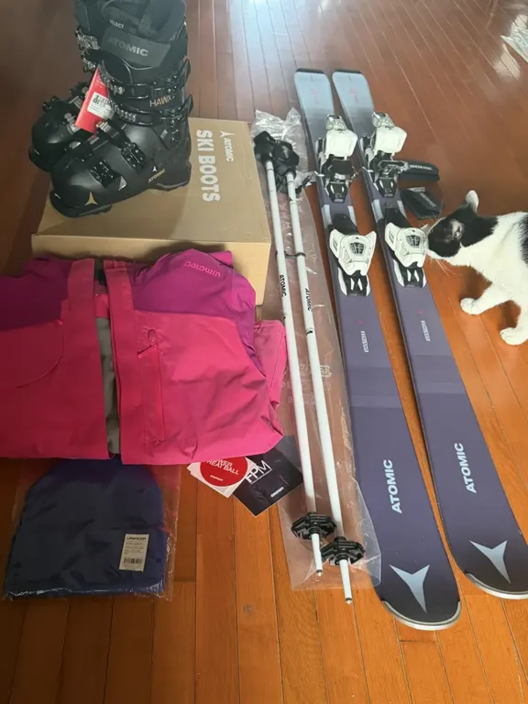 滑雪第一季的贴身层,先别急着下单:把554的icebreaker、386的国产套装和43块的化纤放在一起看