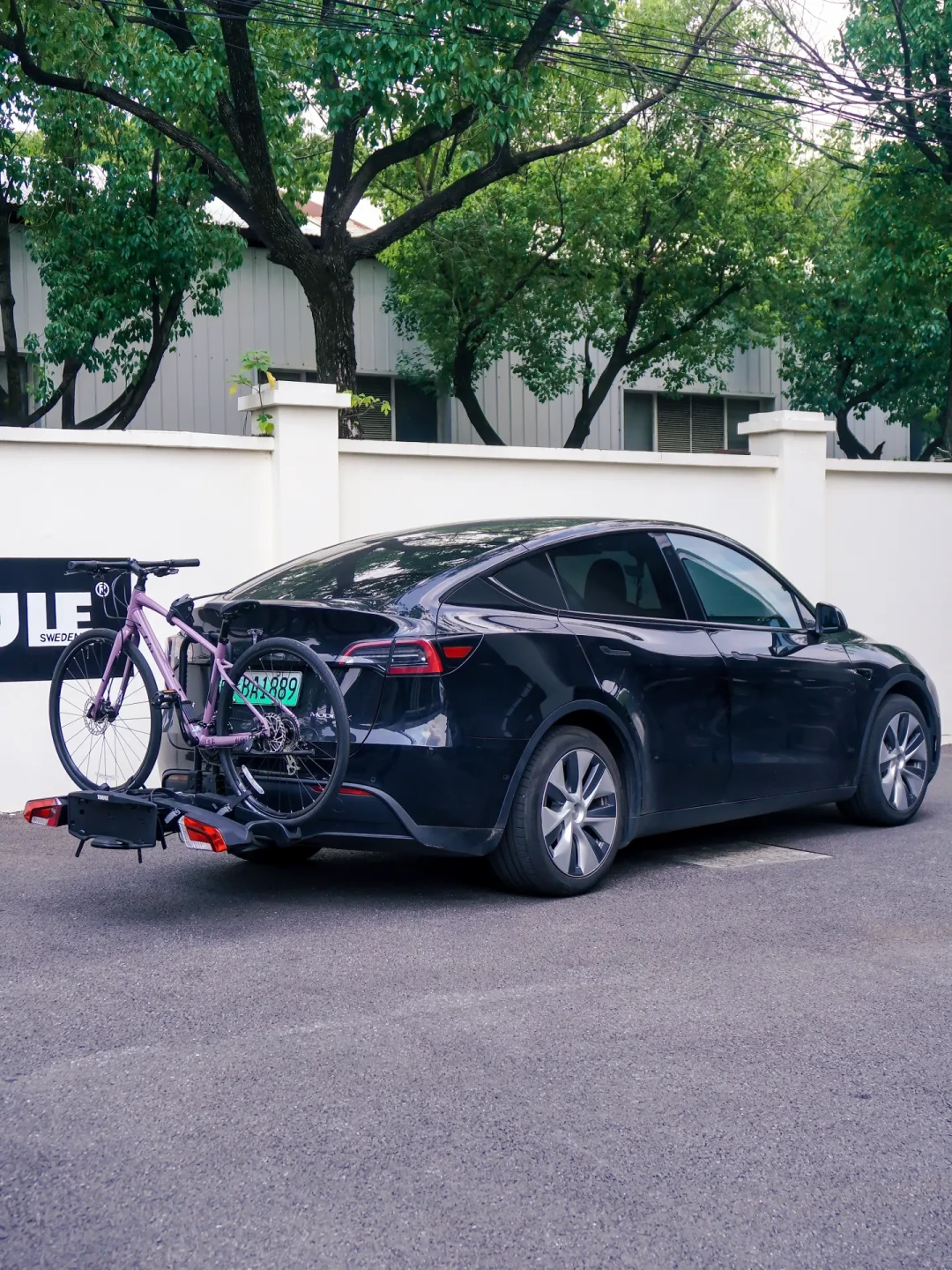 折叠车买回来了却上不了车?中秋前4+2装车帖吵翻:我把全网遮挡号牌举报帖、899对3309比价帖和后备箱实测帖翻完了,3条路、1本合规账、4种人、4条红线理清了