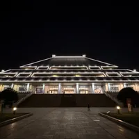 中秋前一周博物馆夜场密集官宣：省博每晚开到20:30、首博17点后免费馆清场——四种夜场谁该冲谁该绕，我排明白了