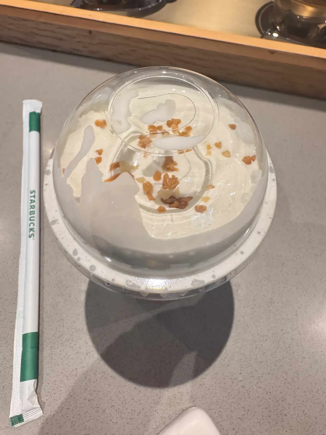 “早上喝了中午睡不着,下午喝了晚上睡不着”:267赞热评的“我又很爱喝怎么办”,三条低因路线拆完——低因不是无因,先别为溢价交冤枉钱
