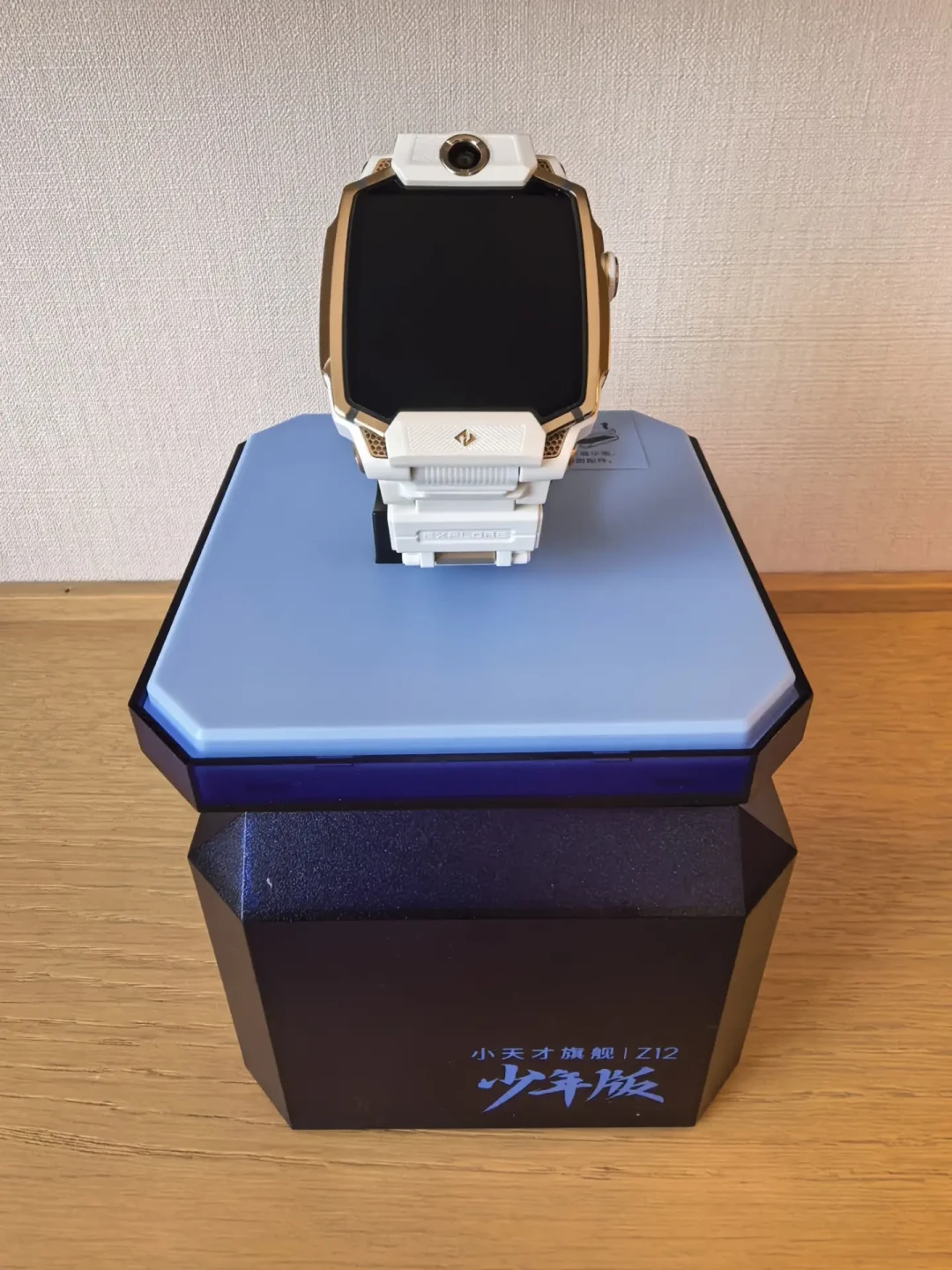 初中生戒不掉小天才:三联热搜采访了一个点赞破百万、好友顶格150的18岁“圈中大佬”,收表之前,家长先看穿这三层