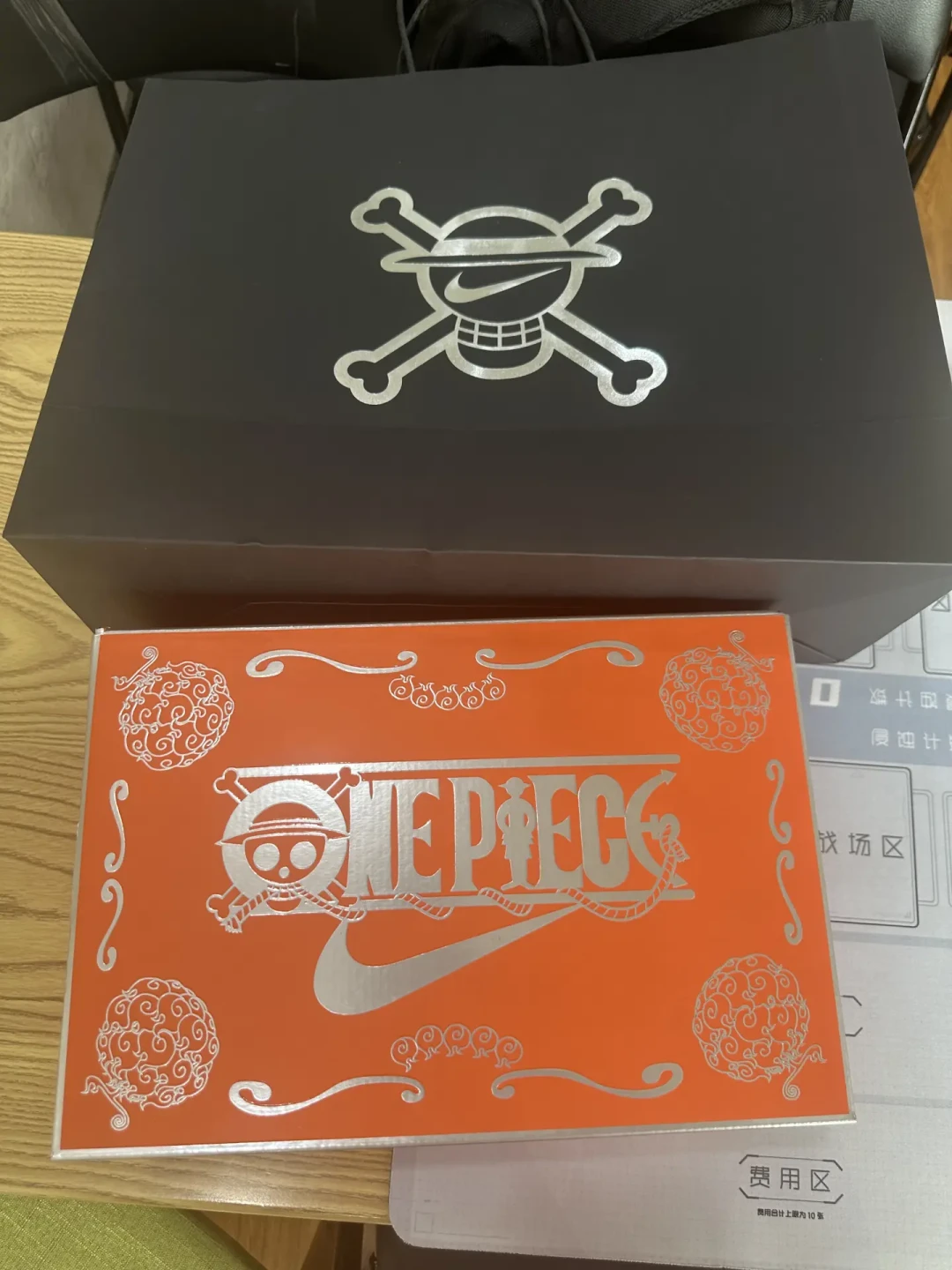 烧烧果实上海开卖了,尼卡党想要的那双得等到25号:NIKE×海贼王四条入手路线,两笔账先算清