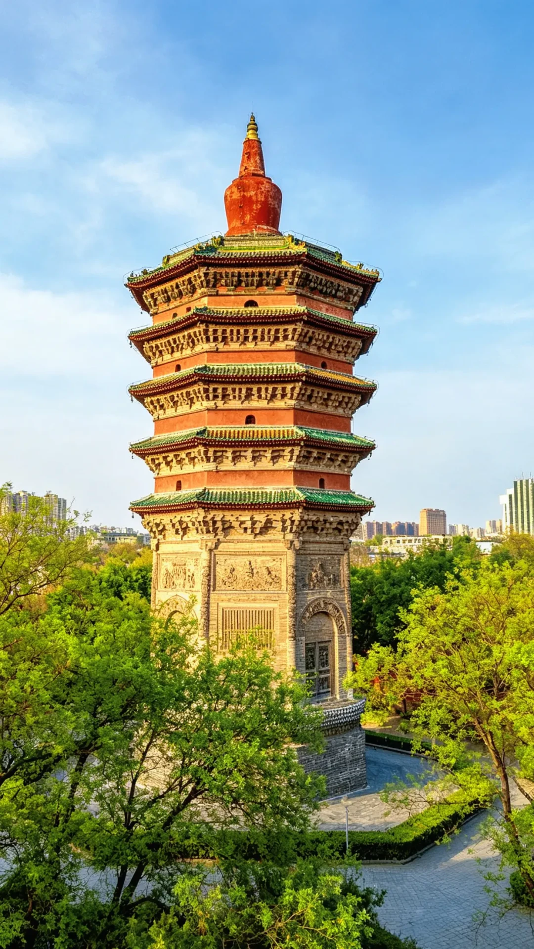 国庆citywalk天天拍的文峰塔,是中国古塔的第二血脉:15座塔对完账,仨塔争