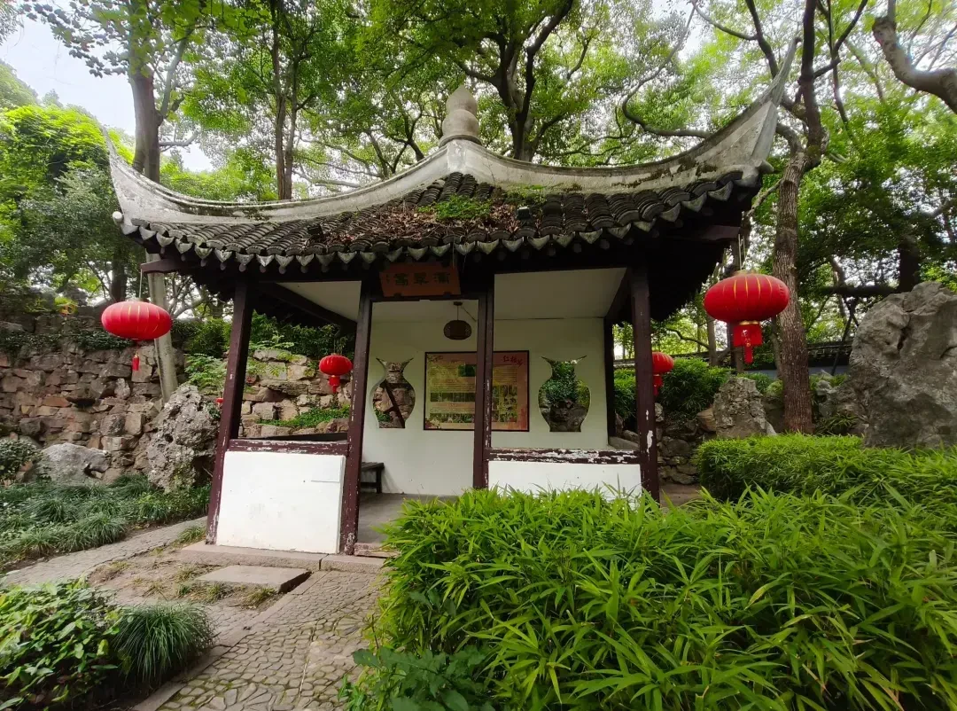 张无忌回外婆家,苏州却吵出“两小时休息80分钟”:我把苏有朋这个月的3场拼盘按分钟算了一遍