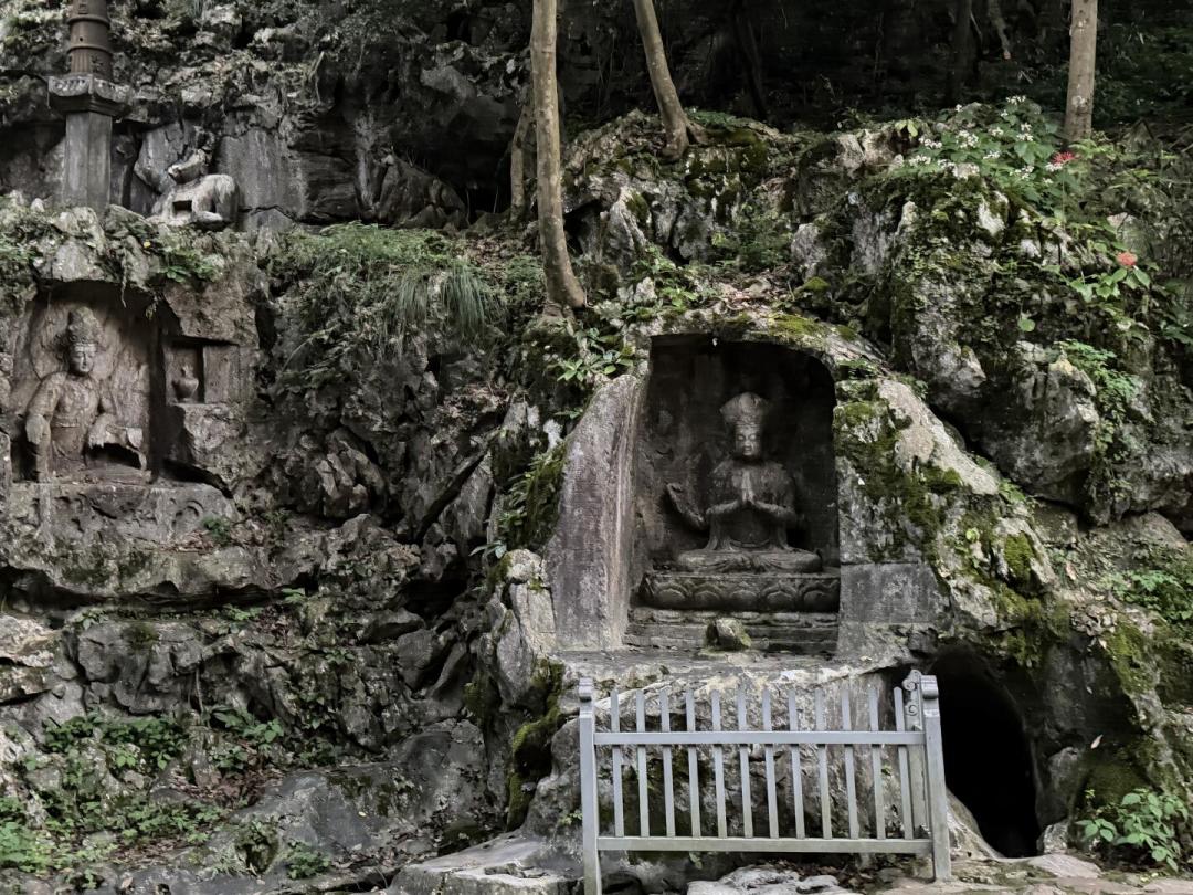 灵隐的“夜”,一年只剩除夕那4小时:中秋前夜恰逢八月十四,你收藏的夜游攻略早该翻篇了