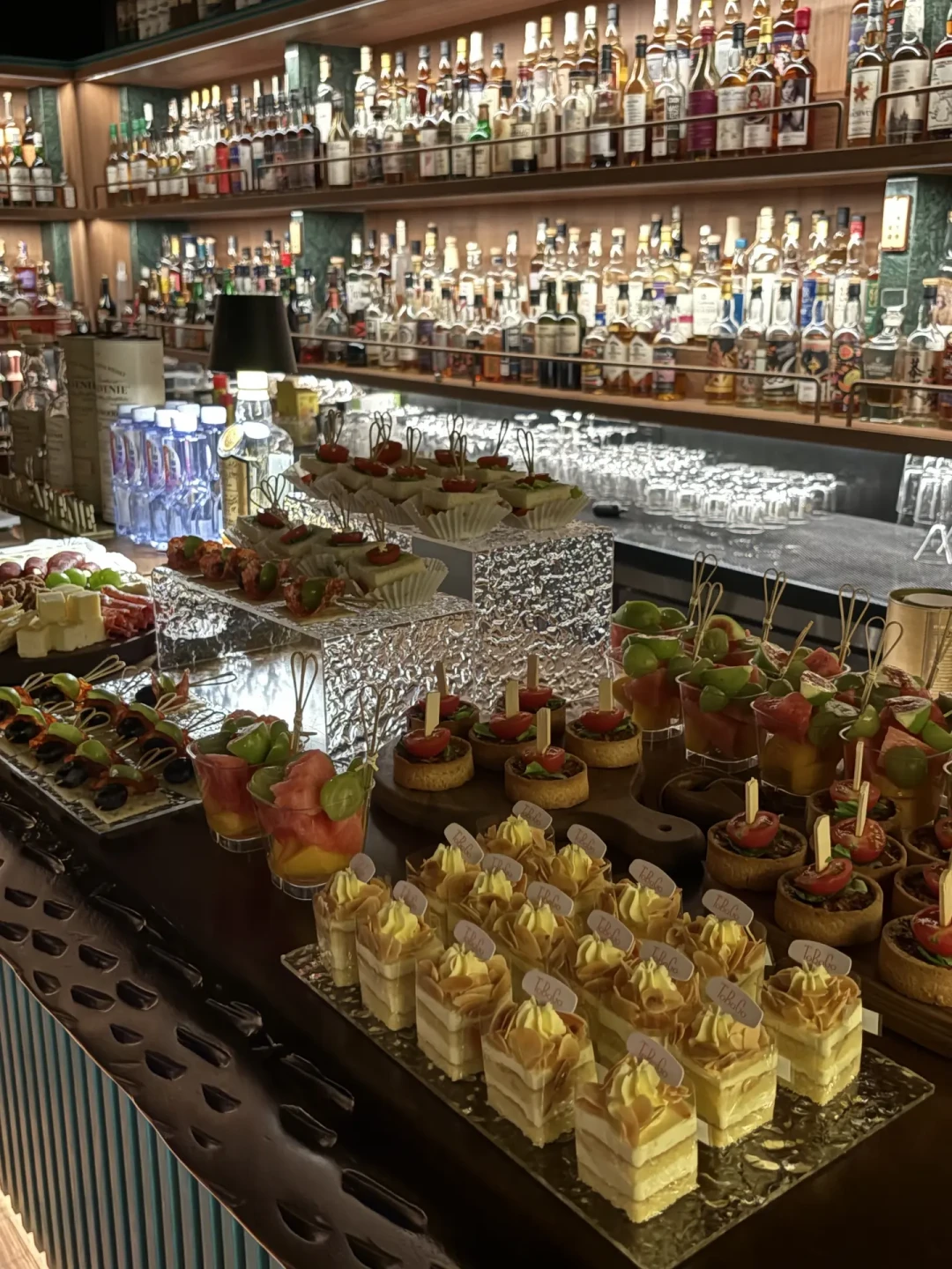酒价在跌,活动在涨:百富5个月10场品鉴会,谁值得去、谁白跑