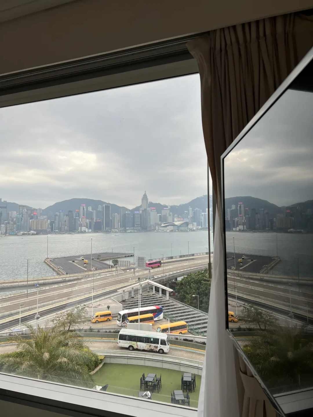 登记抽签前，先把跨年场的溢价算完：刘德华红馆跨境观演预算表