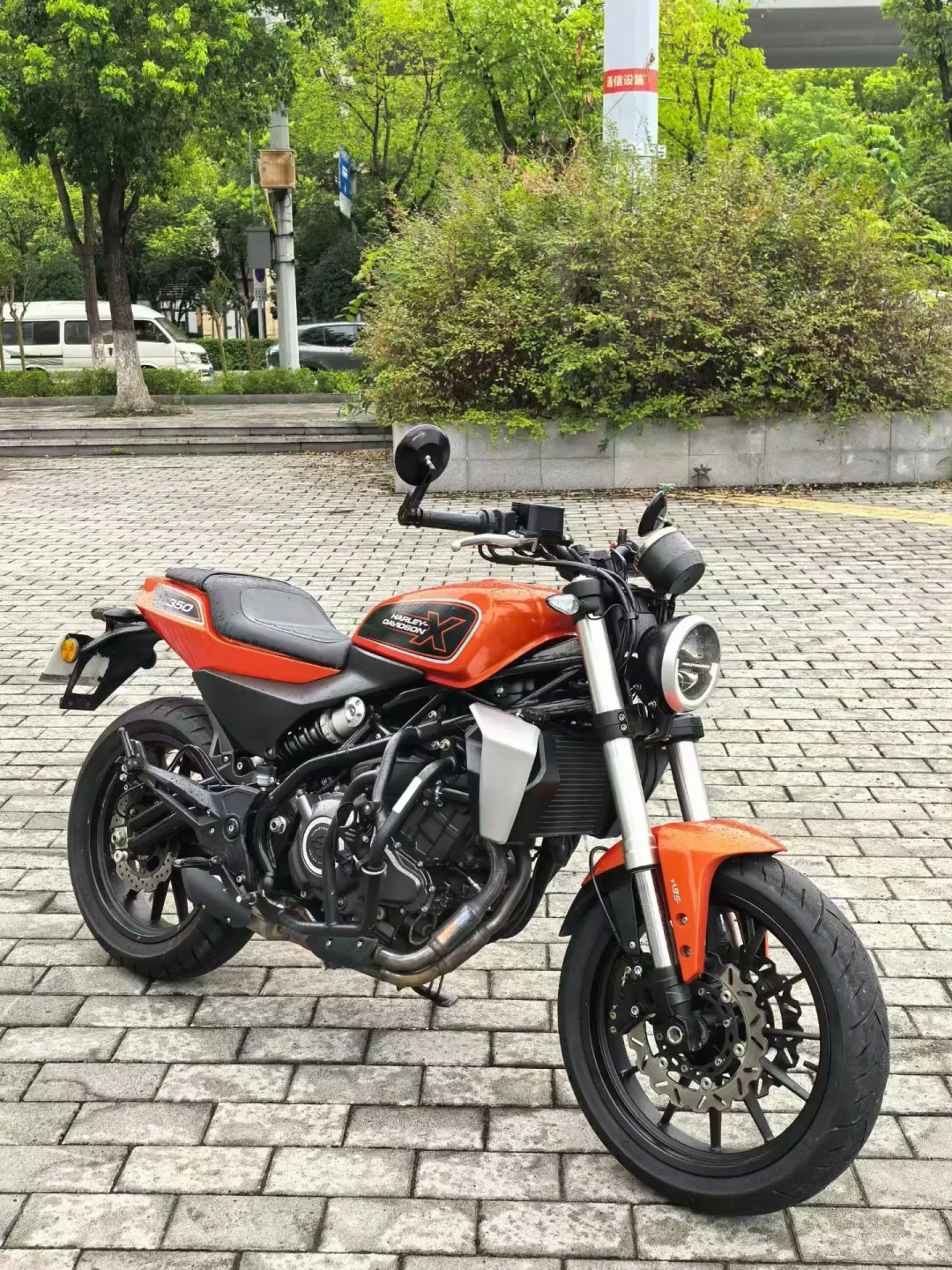 二手883挂1.88万、X350新车3.3388万、975被骂出391条评论:第一台哈雷,你买的是标还是马蹄音?