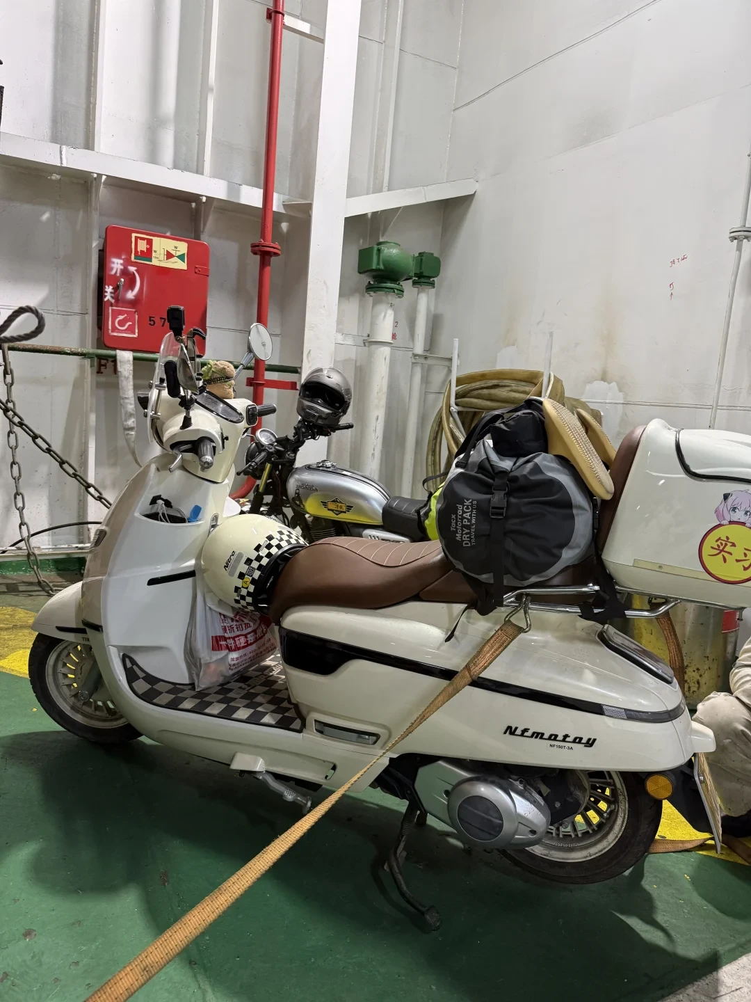 摩托票只能窗口买、车最后上最后下:国庆环岛环海摩旅,先把15块到300块的过海账算完再看路书