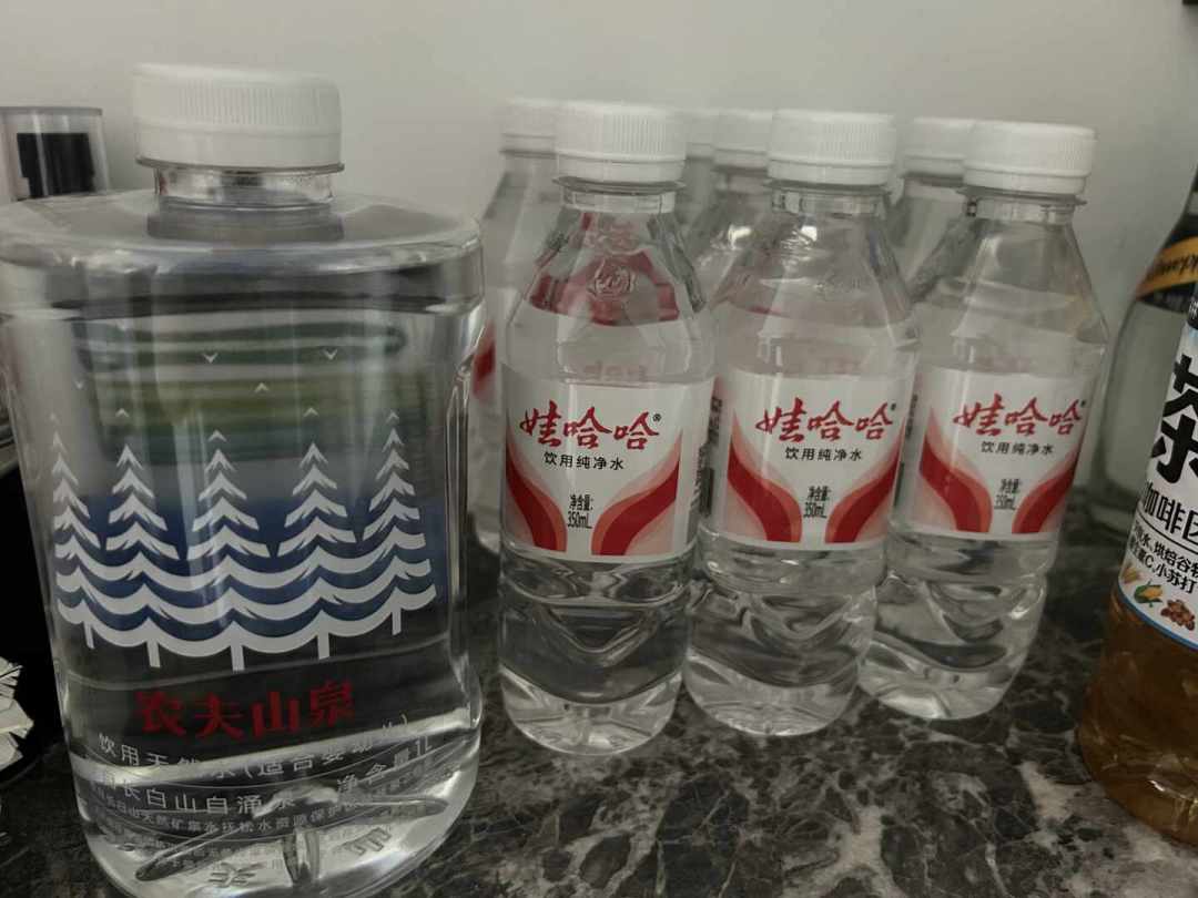 说明书禁用纯净水,安装师傅却让加娃哈哈:对完11篇