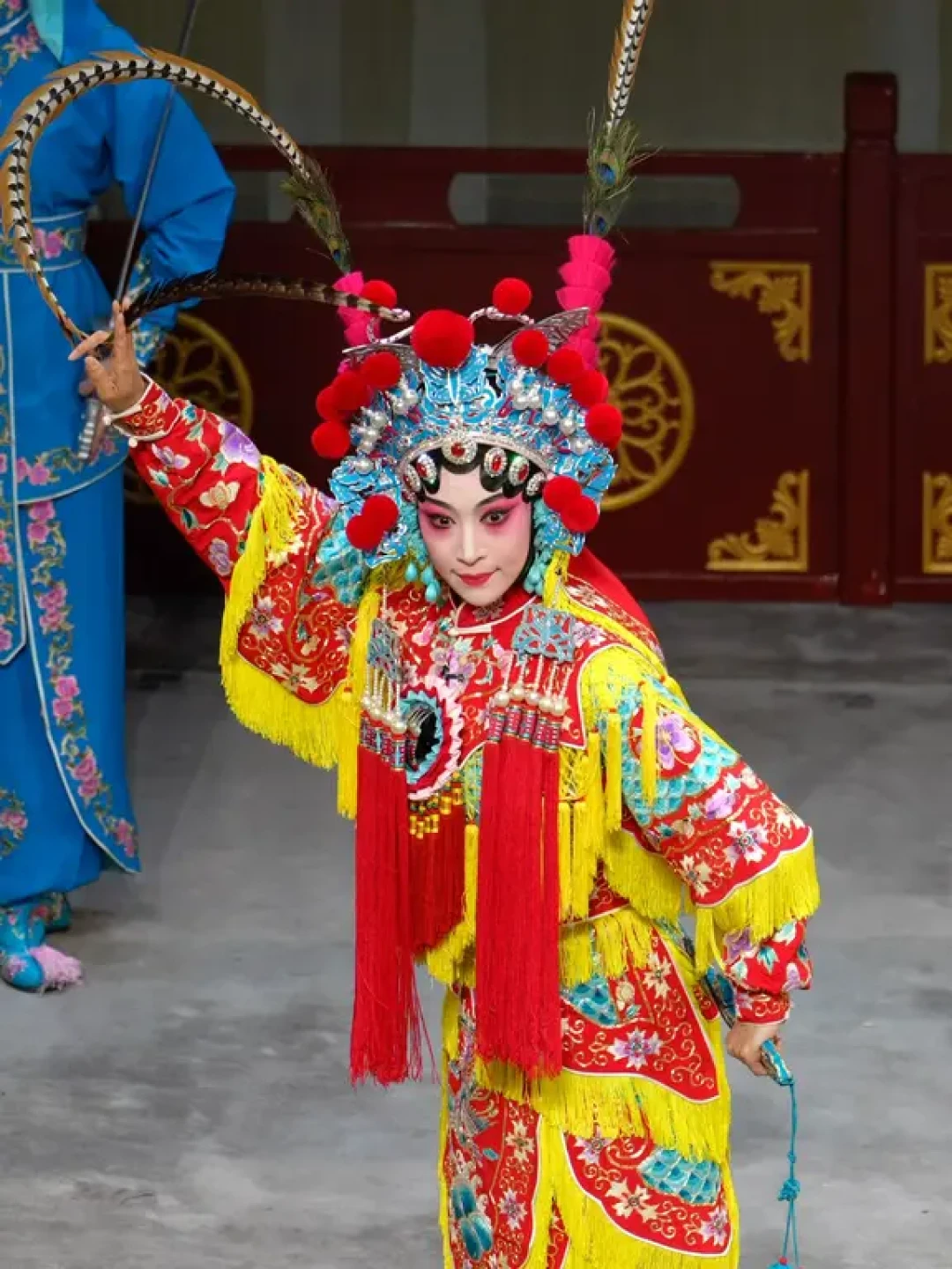 “粉底液将军”争议打了半年,古偶迷为什么回头服98版扈三娘:这身杀气是在舞台上练出来的