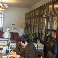 北大曹文轩教授的书房。