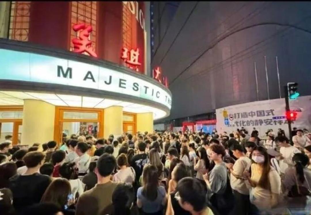 付航脱口秀强实名引发混乱 警方辟谣千人被卡传闻并打击倒票